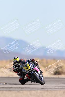 media/Dec-07-2025-CVMA (Sun) [[3e7d2de5dc]]/Race 9-Formula UL Shootout/